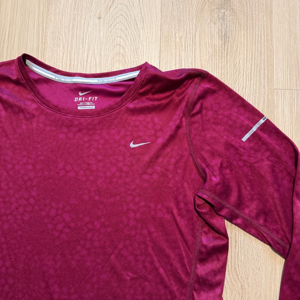 Nike Dri-Fit Running Top - Picture 2 of 6